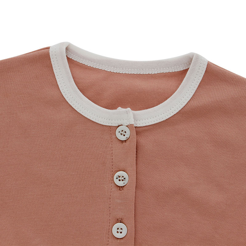 newborn baby clothes