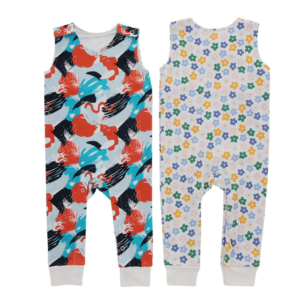 Classic Style Baby Clothes Customize Color Pattern Summer Sleeveless Suspender Button Design Girl Boys Baby Romper Set