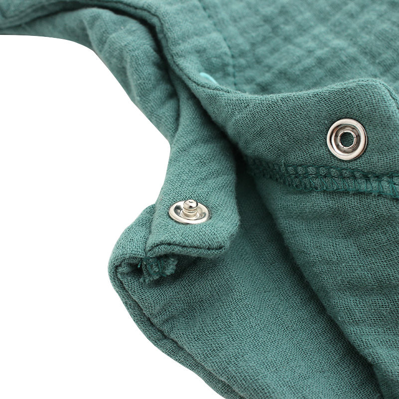 New Design Top Sale 100% Cotton Fashion Comfortable Pocket Buttons Sleeveless Unisex Newborn Baby Clothes Baby Rompers